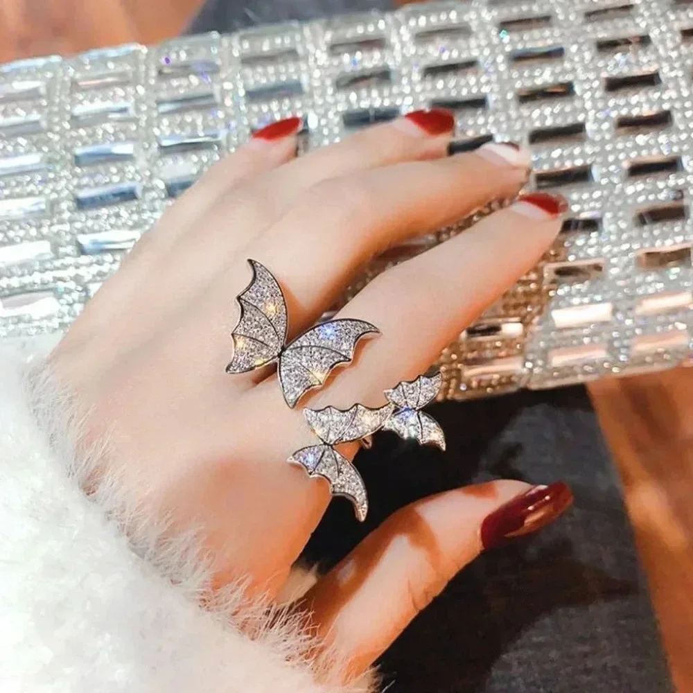 NEW 18k Huge White Gold Diamond Butterfly Ring